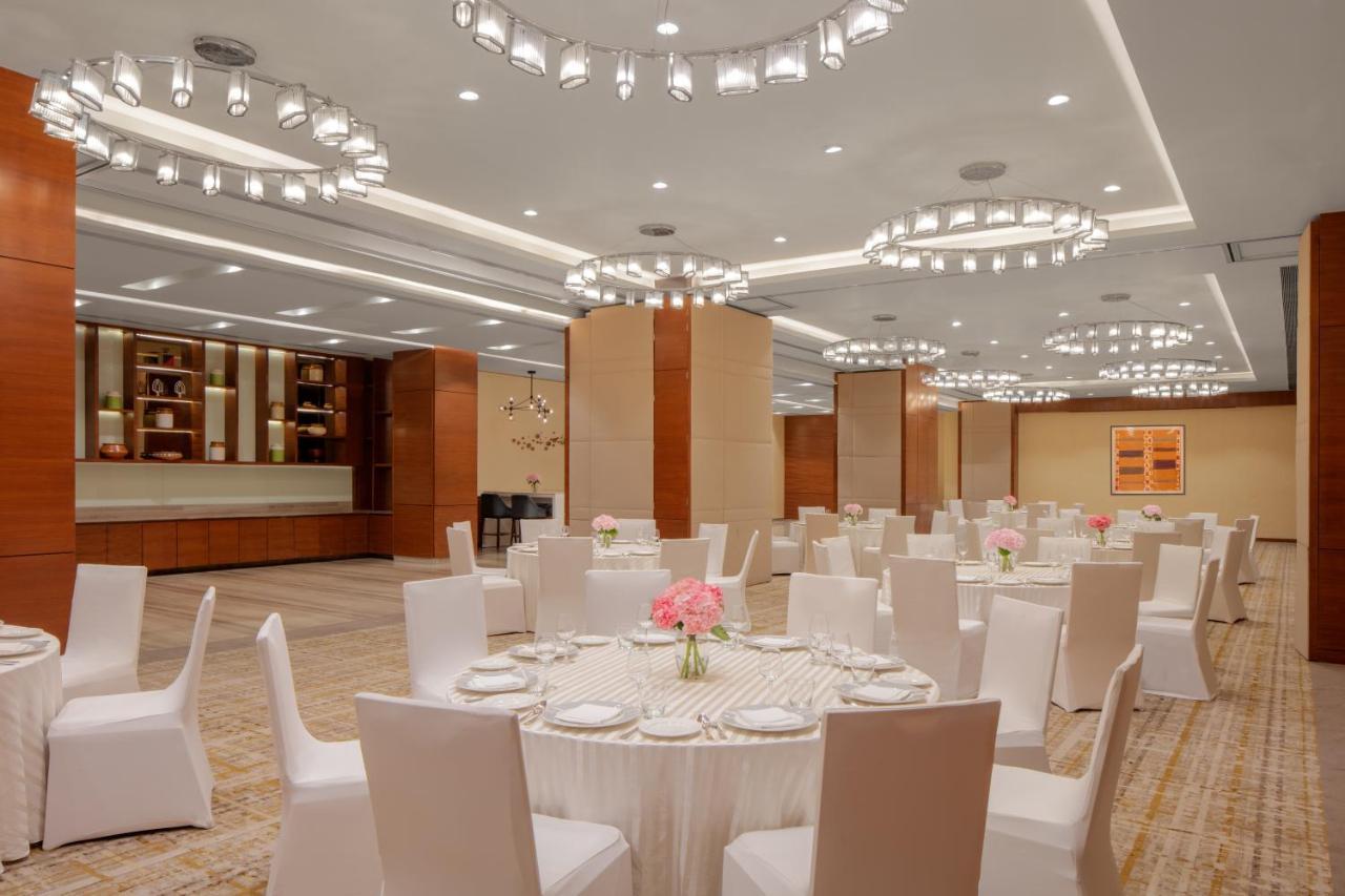 昌迪加尔凯悦酒店 Chandīgarh 外观 照片 The ballroom