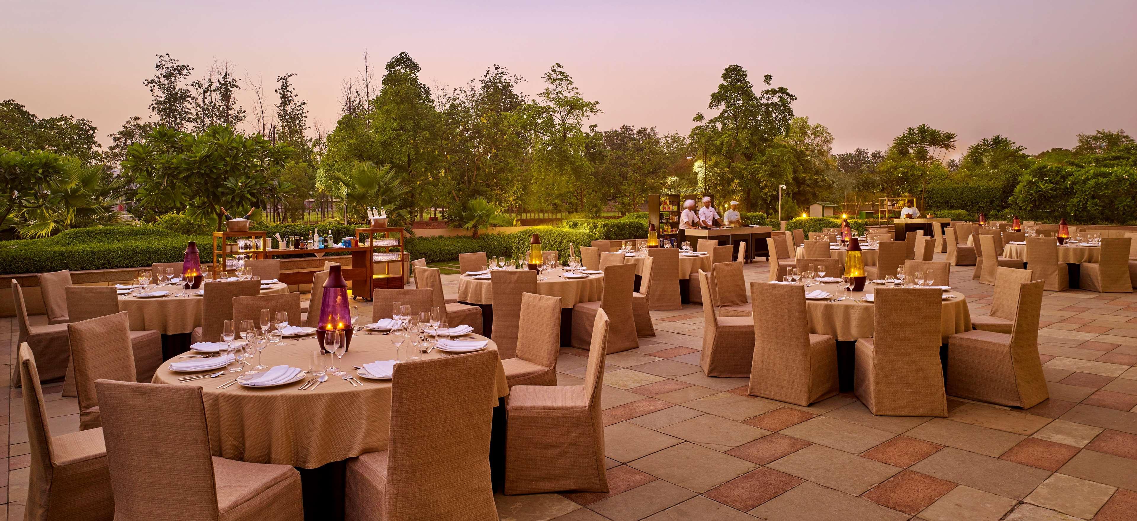 昌迪加尔凯悦酒店 Chandīgarh 外观 照片 The Royal Mirage