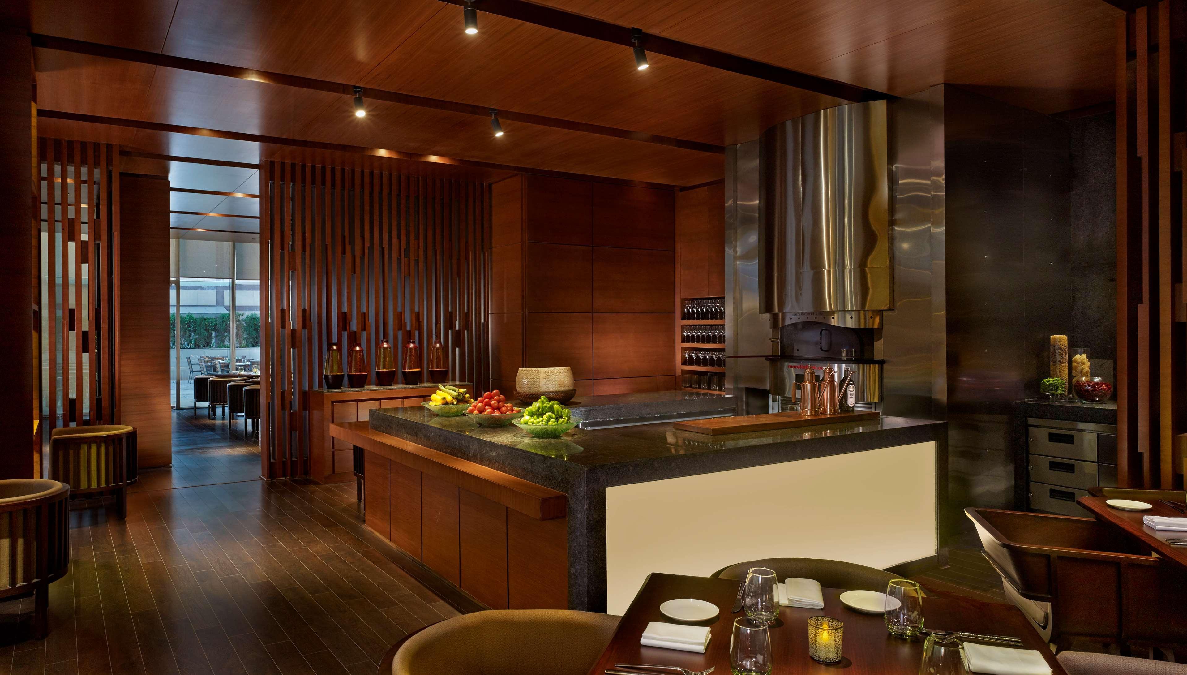 昌迪加尔凯悦酒店 Chandīgarh 外观 照片 The kitchen at the restaurant